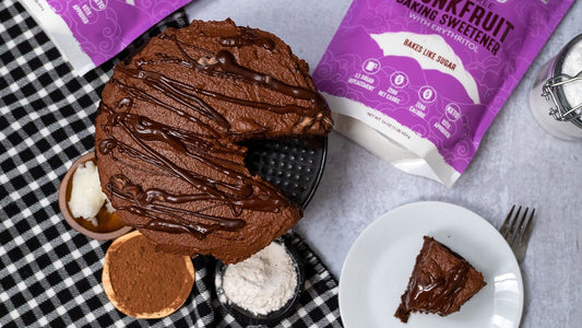 Easy (Vegan) Chocolate Cake Recipe